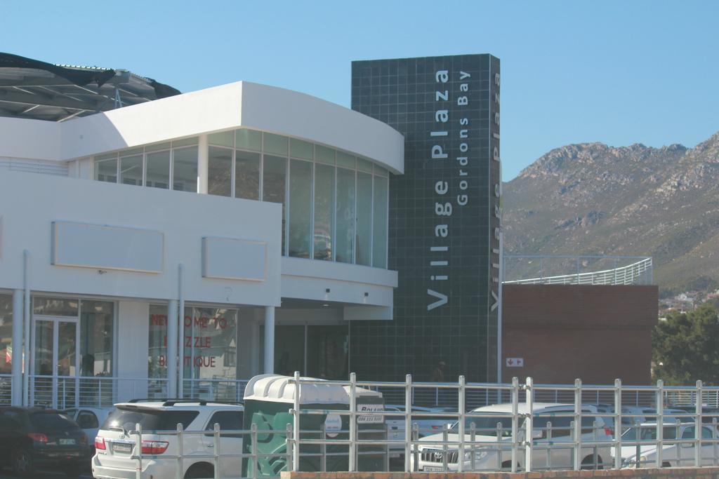 Merci Pere Gordons Bay Exterior photo