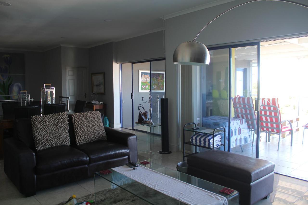 Merci Pere Gordons Bay Exterior photo
